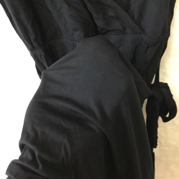 GAP Factory Black Short Sleeve Wrap Dress - Picture 12 of 16